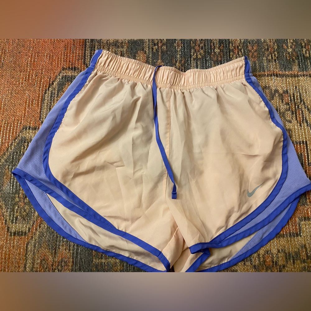 NIKE TEMPO SHORTS